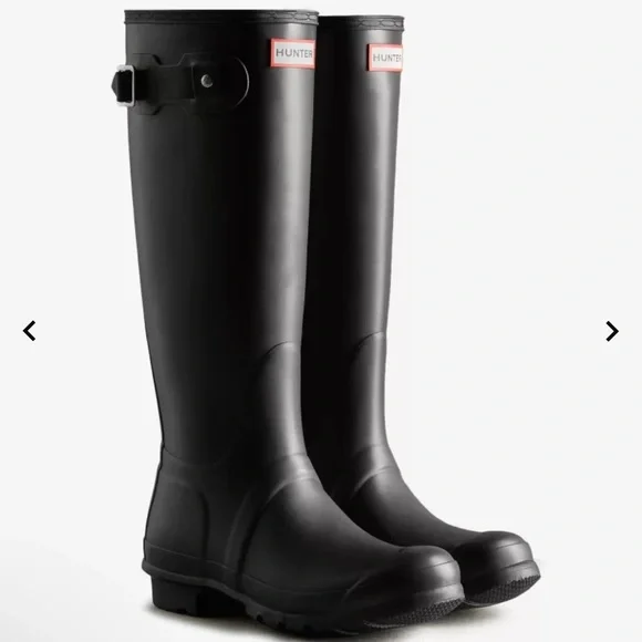 Hunter Black Original Tall Rain Boots 8 - Picture 2 of 14